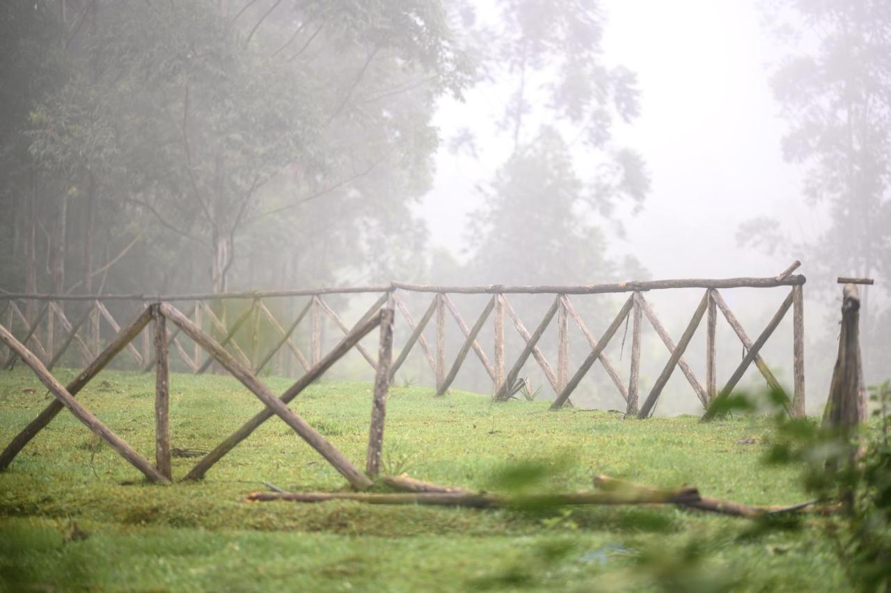 Anandavana Jungle Living By Lexstays - Kanthalloor-Marayur Extérieur photo